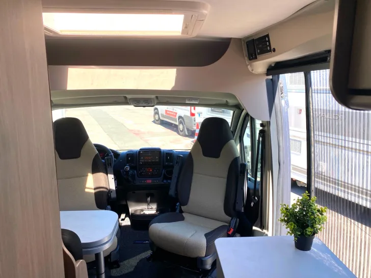 Fahrzeugbild Carado pro CV 540 Erst 1350KM! #18