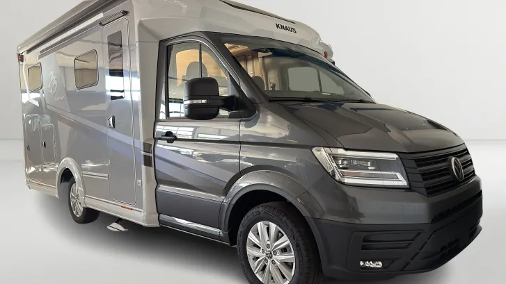 Schräg Vorne Knaus Van TI Plus 650 MEG Platinum Selection Sofort verfügbar