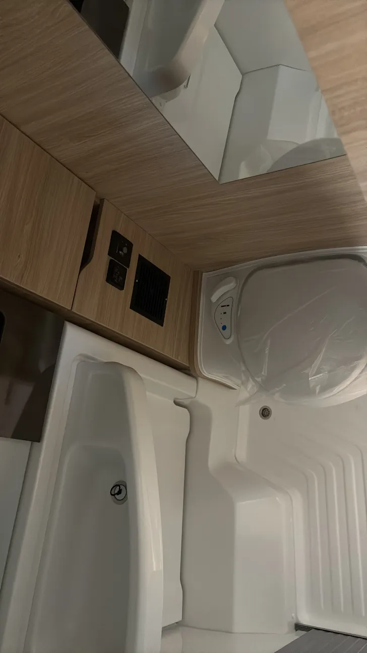 Toilette Knaus Van TI Plus 650 MEG Platinum Selection Sofort verfügbar