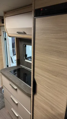 Küchen Knaus Van TI Plus 650 MEG Platinum Selection Sofort verfügbar