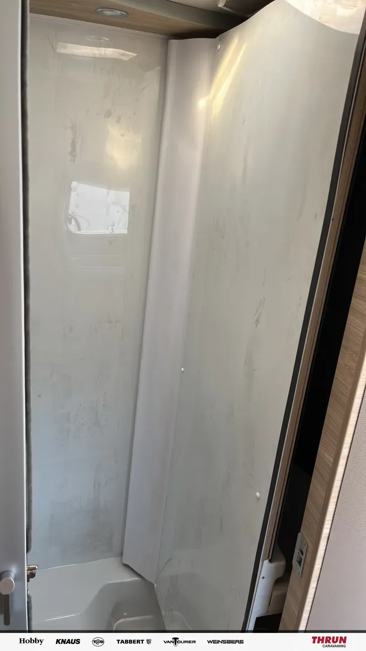 Toilette Knaus Van TI Plus 650 MEG Platinum Selection Autom177PS*AHK*