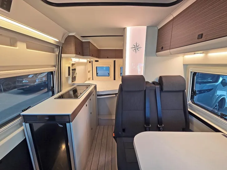 Fahrzeugbild Westfalia Columbus 540 D 140 PS Automatik Schlafdach*ACC #8