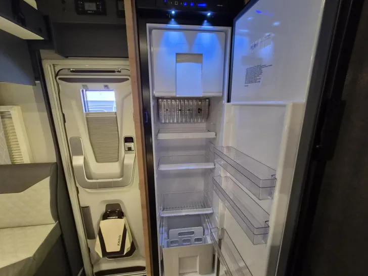Fahrzeugbild Knaus L!VE WAVE PLATINUM SELECTION 650 MF *Klimaanlage*4090Kg*Navi* #21