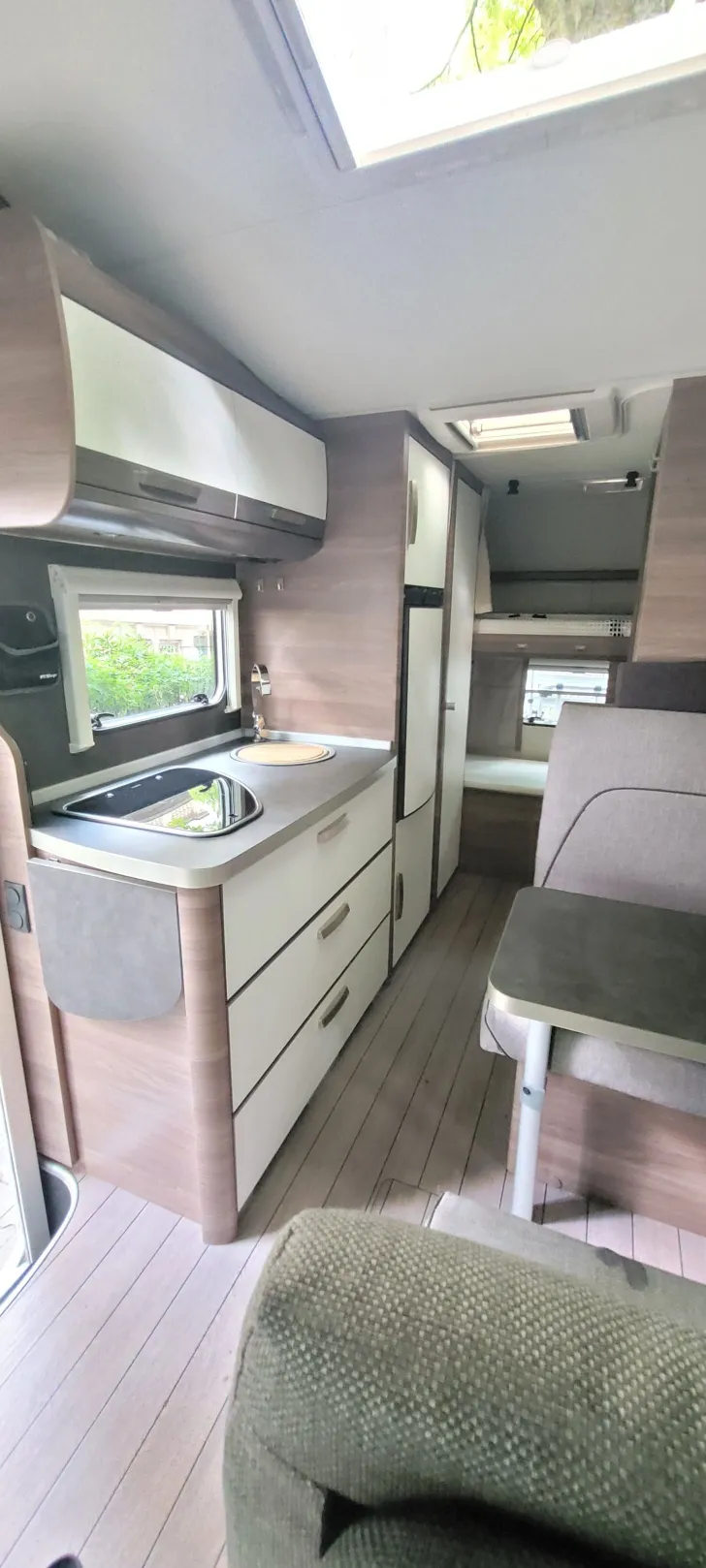 Fahrzeugbild Knaus L!VE Traveller 600 DKG Familienfahrzeug, Top Ausstatt #6