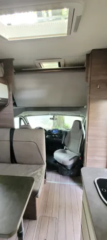 Fahrzeugbild Knaus L!VE Traveller 600 DKG Familienfahrzeug, Top Ausstatt #7
