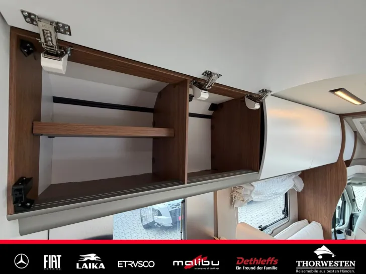 Fahrzeugbild Laika Ecovip Titanio L 3019 Praktisches Badezimmer #19