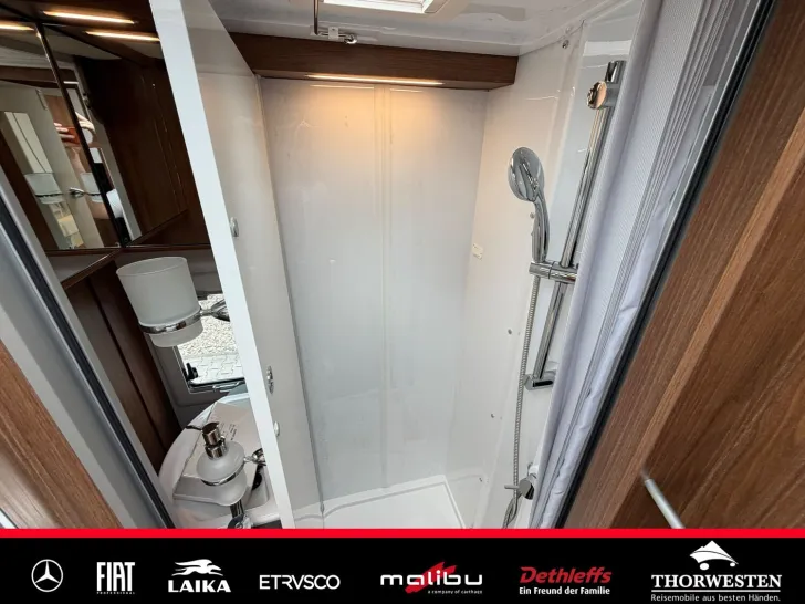 Fahrzeugbild Laika Ecovip Titanio L 3019 Praktisches Badezimmer #23
