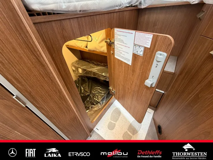 Fahrzeugbild Laika Ecovip Titanio L 3019 Praktisches Badezimmer #26