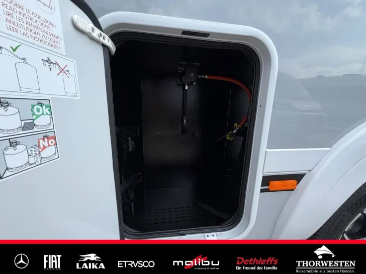 Fahrzeugbild Laika Ecovip Titanio L 3019 Praktisches Badezimmer #30