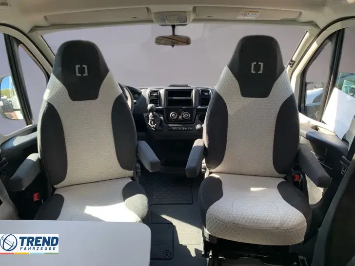 Fahrzeugbild Crosscamp EXPDN 7.4 E Peugeot #11