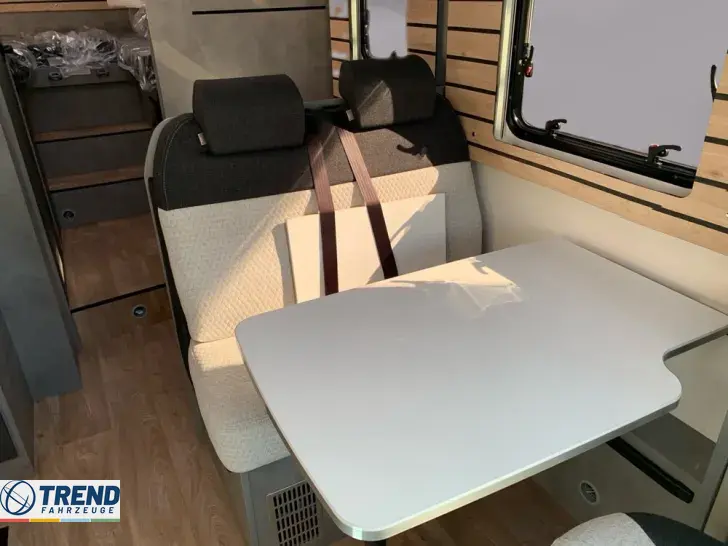 Fahrzeugbild Crosscamp EXPDN 7.4 E Peugeot #12