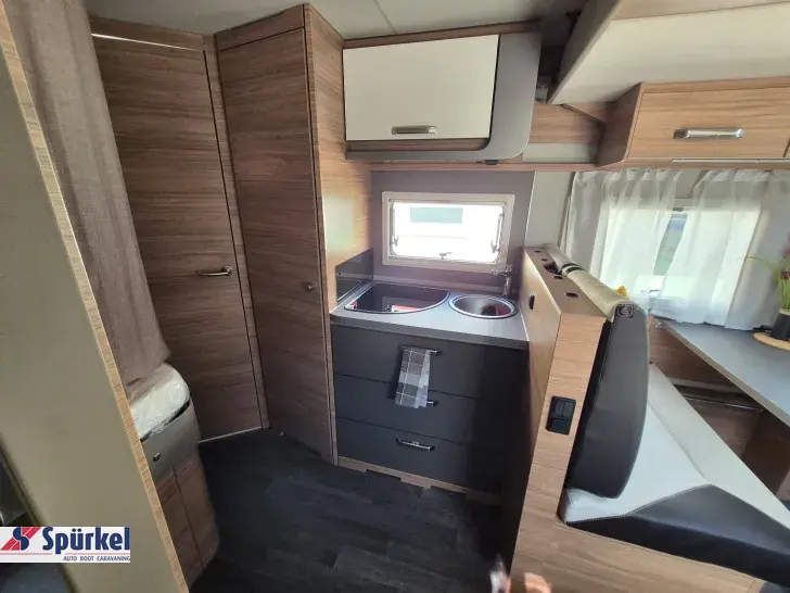 Fahrzeugbild Weinsberg CaraSuite EDITION SPICY 650 MF TraumMobil 2027 Automatik #12