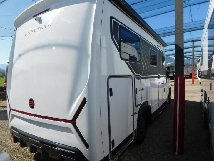 Fahrzeugbild Bürstner Signature SFT 7.0 Festtank-Toilette+Combi6E+Navi #5
