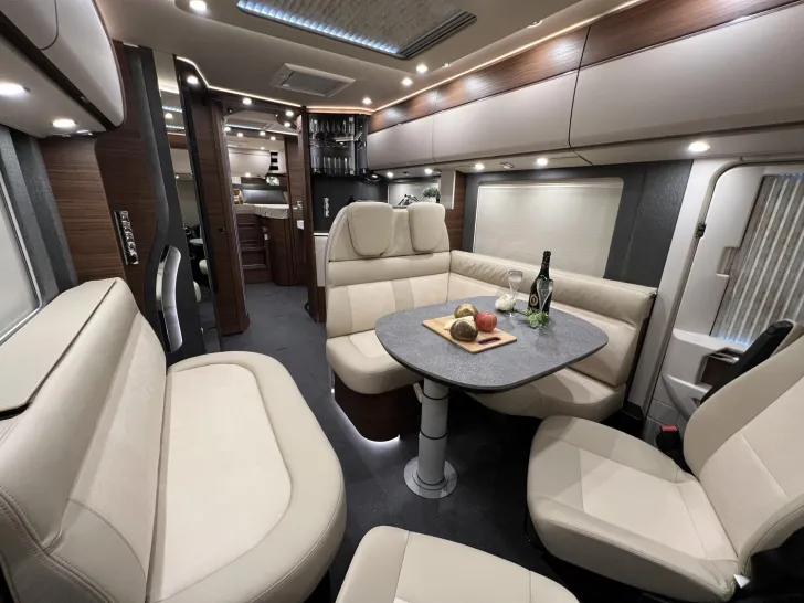 Fahrzeugbild Carthago chic c-line I 5.9 XL LE Strategic Buy (315) #18