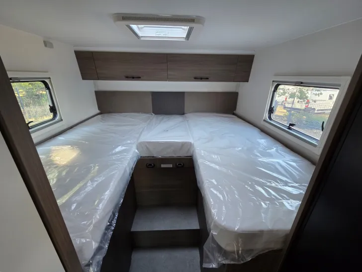 Fahrzeugbild Carado pro A 328 Einzelbetten umbaubar zu Doppelbett #33