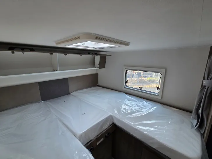Fahrzeugbild Carado pro A 328 Einzelbetten umbaubar zu Doppelbett #35