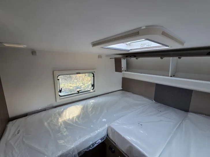 Fahrzeugbild Carado pro A 328 Einzelbetten umbaubar zu Doppelbett #36
