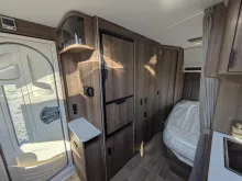 Fahrzeugbild Kabe Briljant 470 XL Antischlingerkupplung/ATC/1700kg/Kompressor Kühlschrank #12