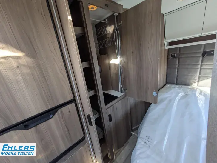 Fahrzeugbild Kabe Briljant 470 XL Antischlingerkupplung/ATC/1700kg/Kompressor Kühlschrank #15