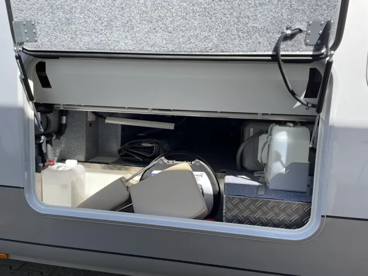 Fahrzeugbild Carthago liner-for-two I 53 L Iveco #6