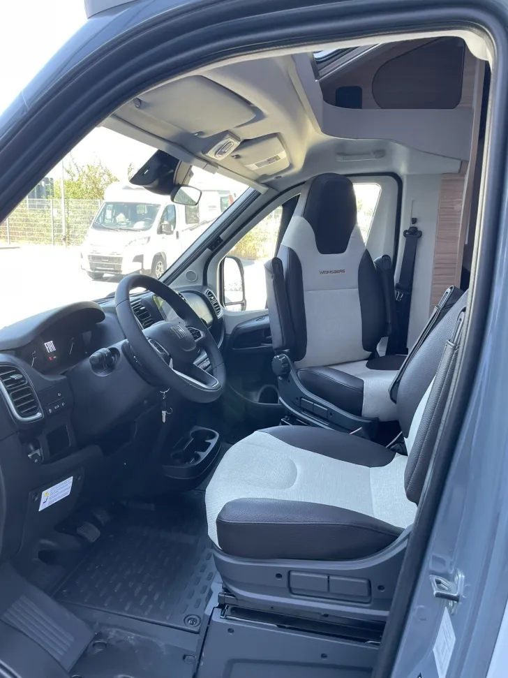 Fahrzeugbild Weinsberg CaraSuite EDITION SPICY 700 MEG Mit Hubbett #4
