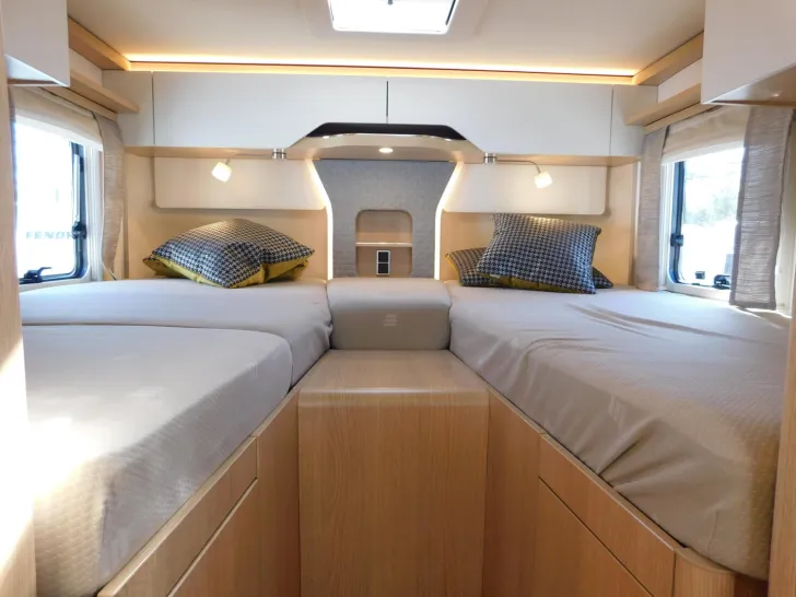 Fahrzeugbild Hymer B-Klasse ML I 780 Voll-Luftfeder+Hubstützen+2xTV #21