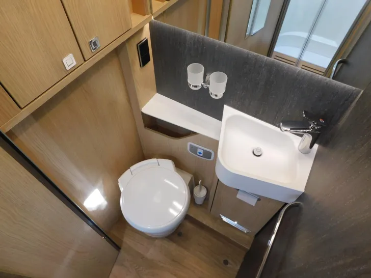Fahrzeugbild Hymer B-Klasse ML I 780 Voll-Luftfeder+Hubstützen+2xTV #27