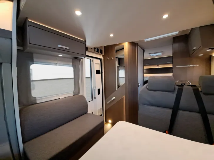 Fahrzeugbild Carado T 448 Pro+, Hubbett, Solar, Combi 6 E #14
