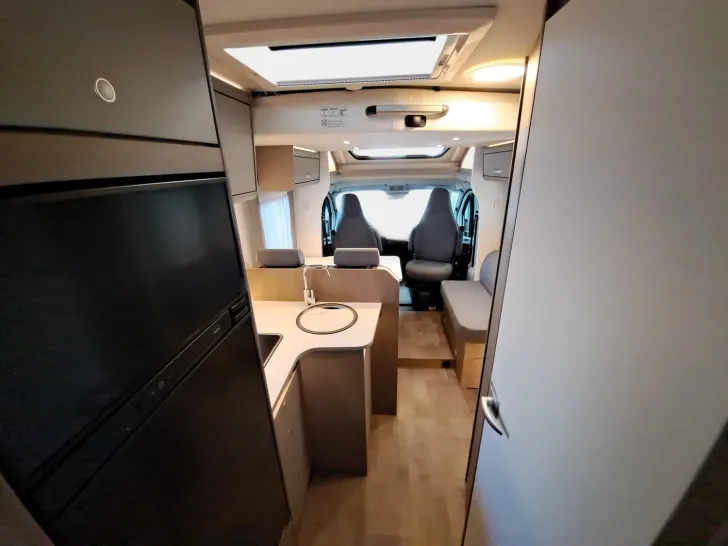 Fahrzeugbild Carado T 448 Pro+, Hubbett, Solar, Combi 6 E #22