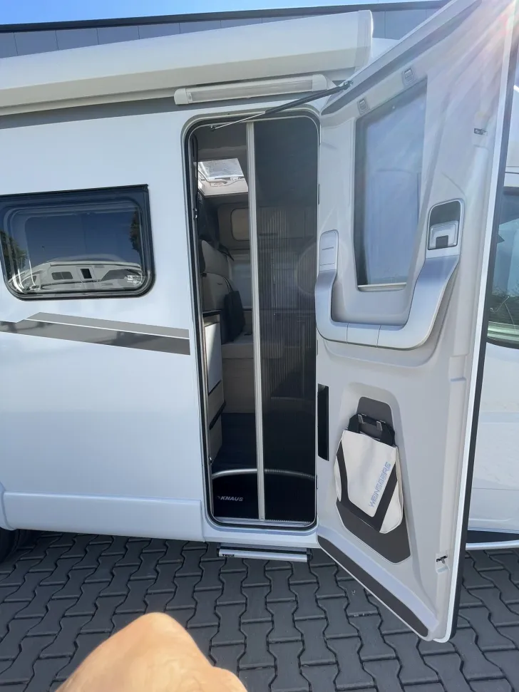 Fahrzeugbild Weinsberg CaraCompact EDITION PEPPER 600 MEG CaraCompact #8