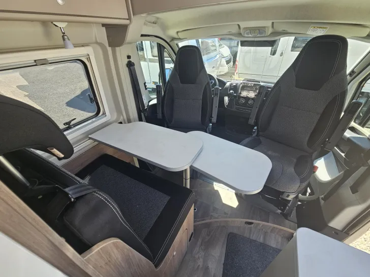 Fahrzeugbild Carado pro CV 540 Automatik|LED|ProPaket|Markise|NAVI #8