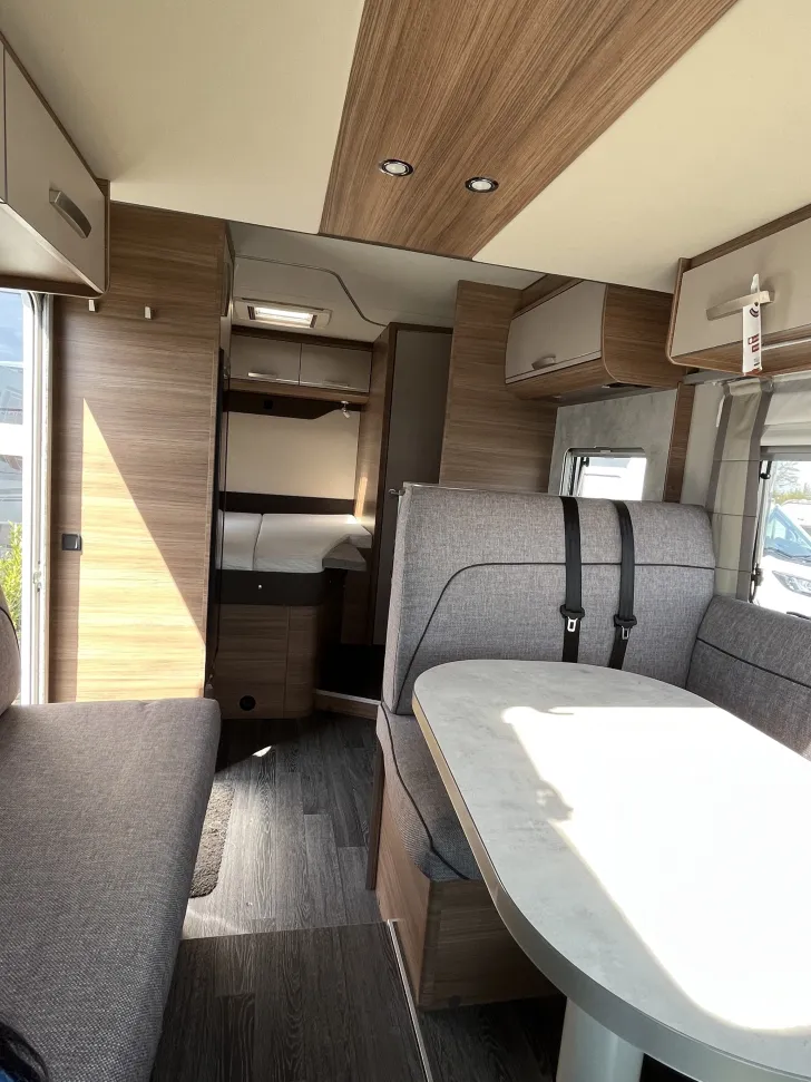 Fahrzeugbild Knaus L!VE WAVE 650 MF LIVE gr. Dieseltank DuoContr #8
