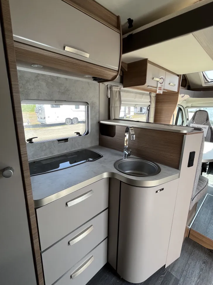 Fahrzeugbild Knaus L!VE WAVE 650 MF LIVE gr. Dieseltank DuoContr #15