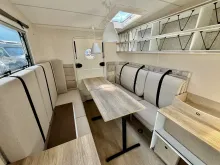 Fahrzeugbild Hobby Beachy 360 #11