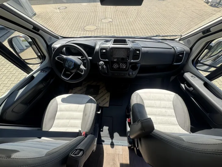 Fahrzeugbild Sunlight Camper Van Cliff 602 Adventure Edition #9