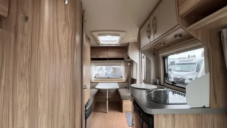 Fahrzeugbild Hymer Eriba Nova Light 425 #10