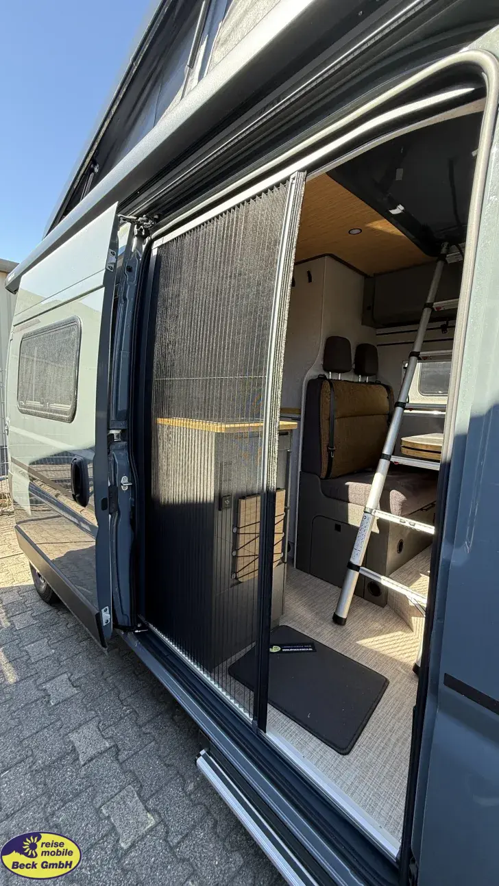 Fahrzeugbild Hymer Camper Van Redwood 600 Explorer Markteinführung #6