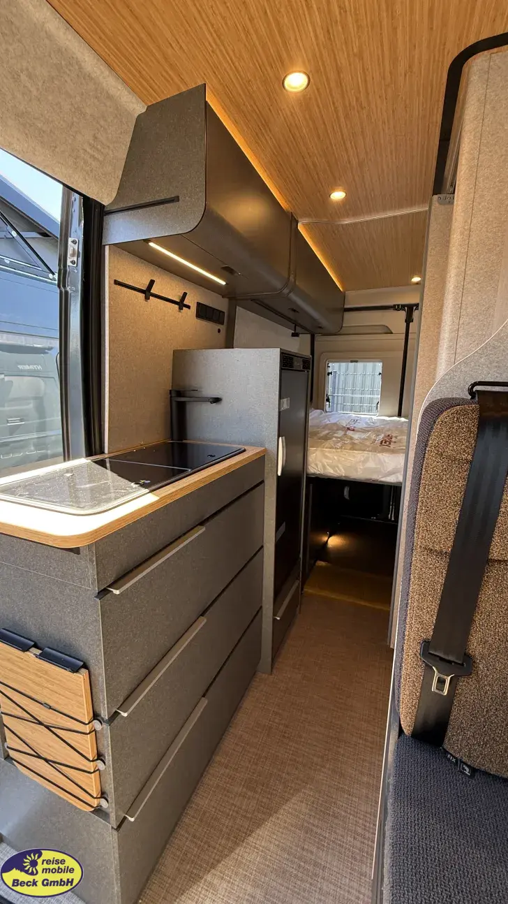 Fahrzeugbild Hymer Camper Van Redwood 600 Explorer Markteinführung #15