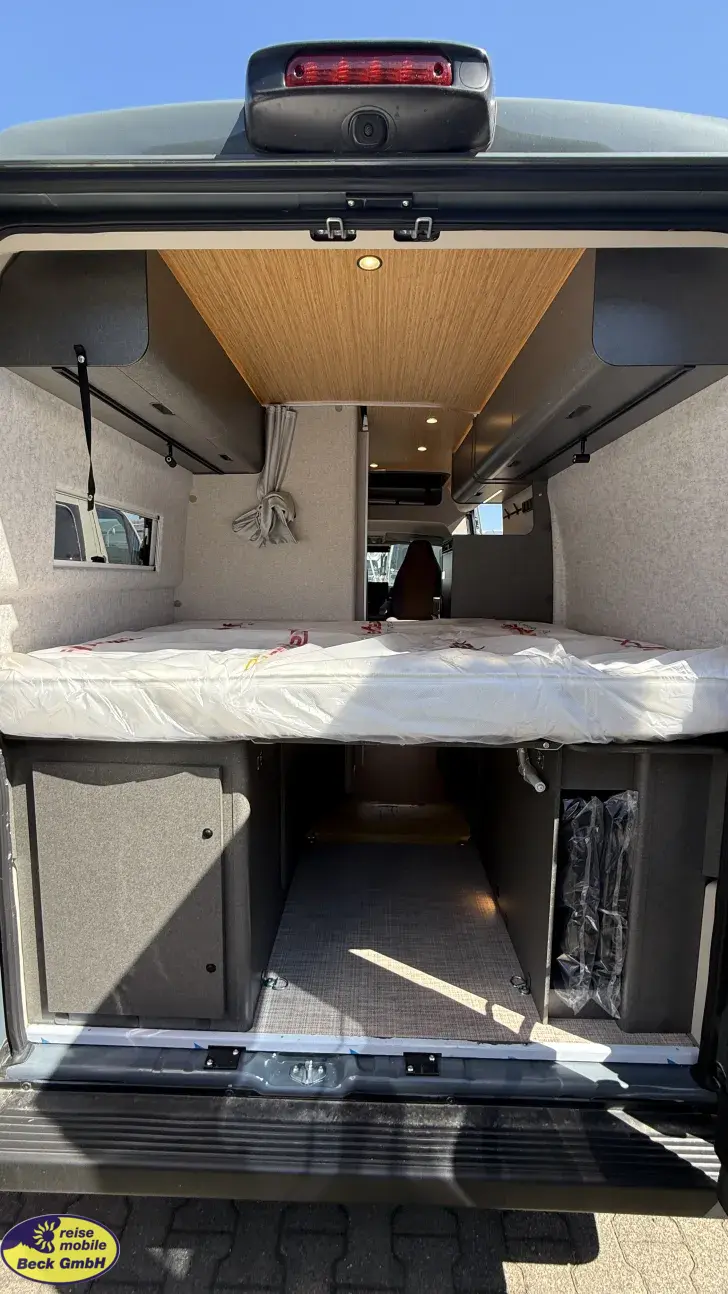 Fahrzeugbild Hymer Camper Van Redwood 600 Explorer Markteinführung #25