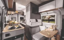 Fahrzeugbild LMC Innovan Ford 592 SILVER EDITION #4
