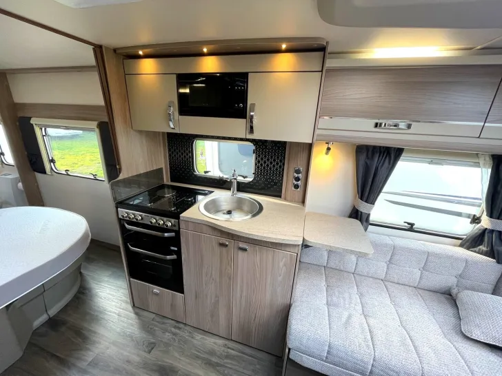 Fahrzeugbild Sprite Cruzer 550 SR VORZELT|MOVER|SAT-TV|MAXXFAN|SOLAR #9