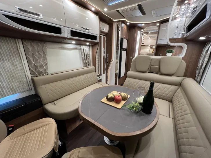 Fahrzeugbild Carthago chic s-plus I 61 XL LE (545) #14