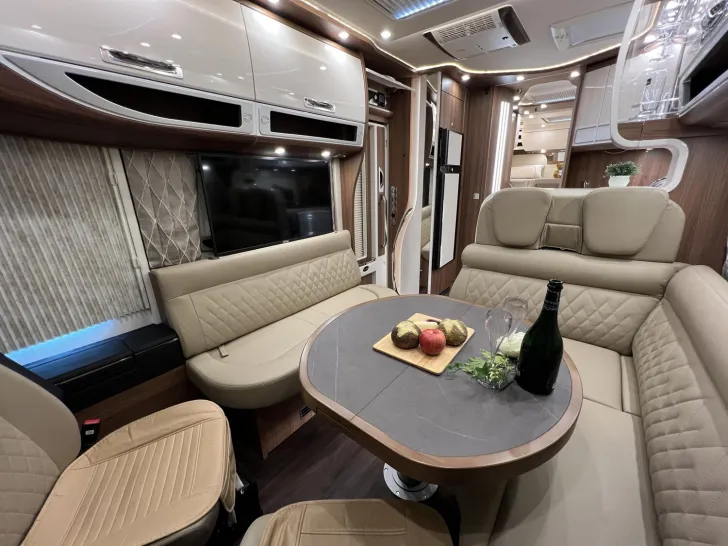 Fahrzeugbild Carthago chic s-plus I 61 XL LE (545) #15