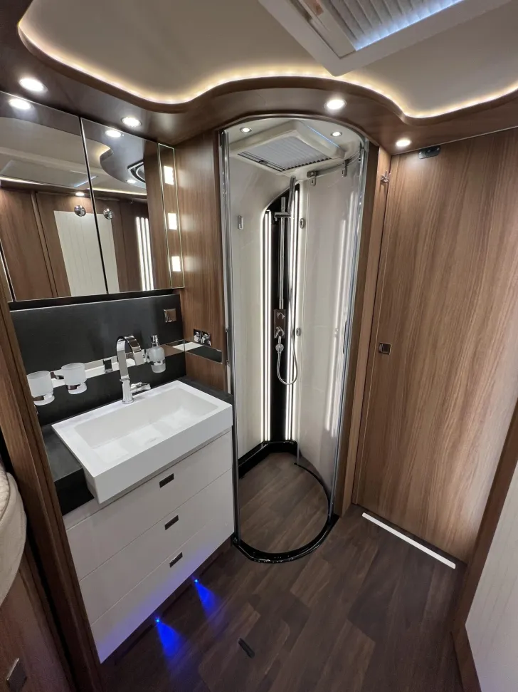 Fahrzeugbild Carthago chic s-plus I 61 XL LE (545) #30
