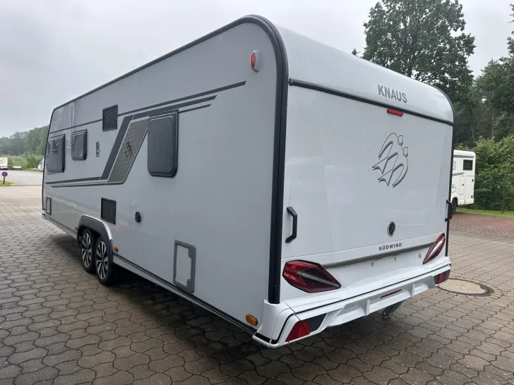 Fahrzeugbild Knaus Südwind BLACK SELECTION 650 UDF #5