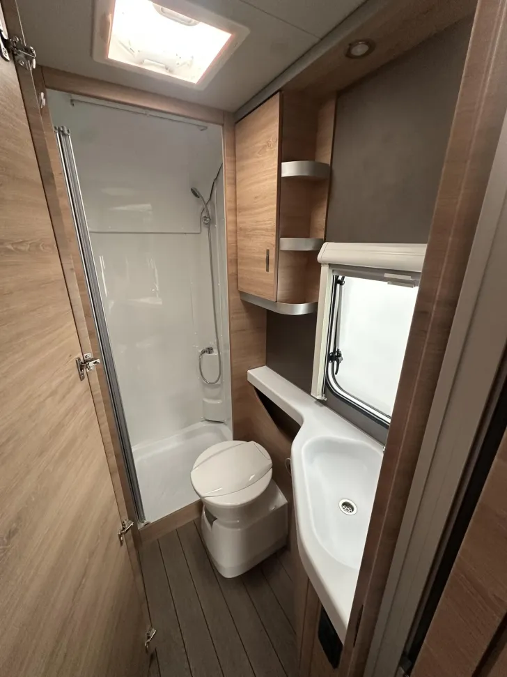 Fahrzeugbild Knaus Südwind BLACK SELECTION 650 UDF #23