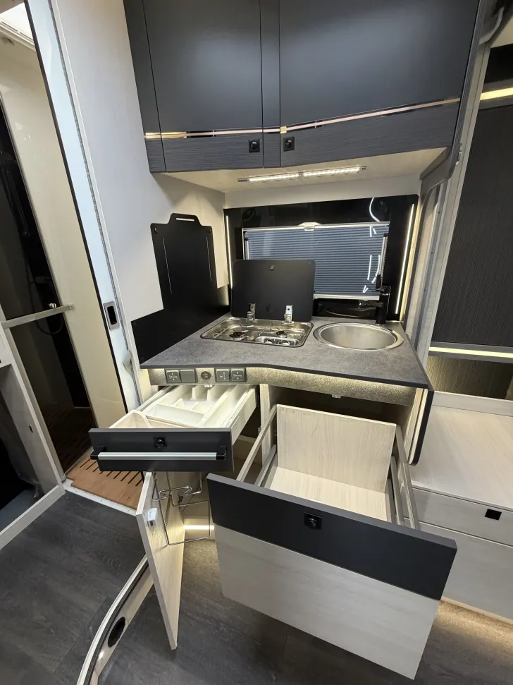 Fahrzeugbild Chausson Teilintegrierte 630 Titanium Premium TV + Auto-Sat #12
