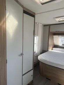 Fahrzeugbild Bürstner Premio 490 TS #9