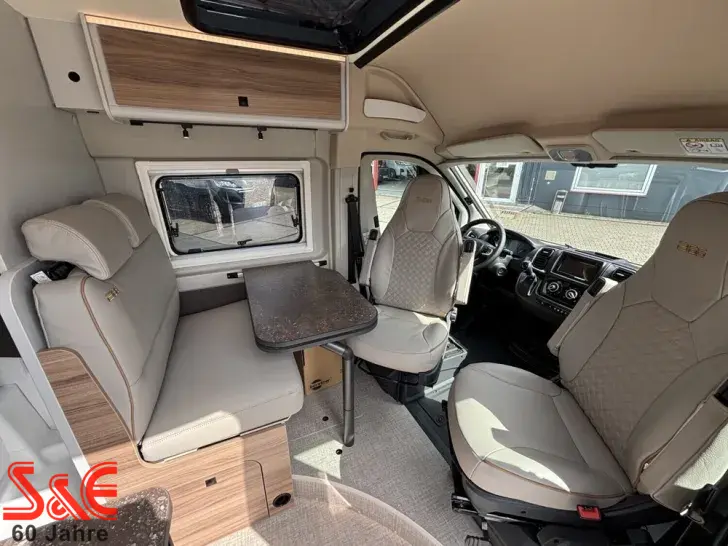 Fahrzeugbild Bürstner B66 C 600 #7