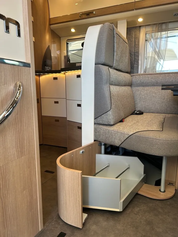 Fahrzeugbild Malibu T 490 LE #22